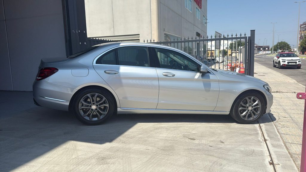 Mercedes-Benz Clase C220d